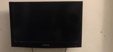 Samsung LCD TV for sale