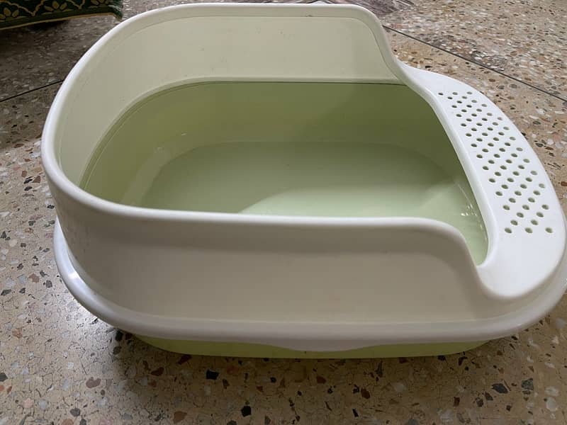 cat litter box 2