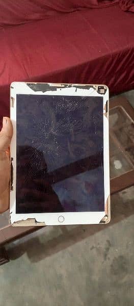 ipad air 6 GB128 display damage 5