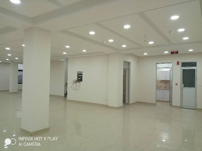 Defence Service Estate Offer's 18 Marla Commercial 3rd Floor with Elevator Available at Excellent Location 21