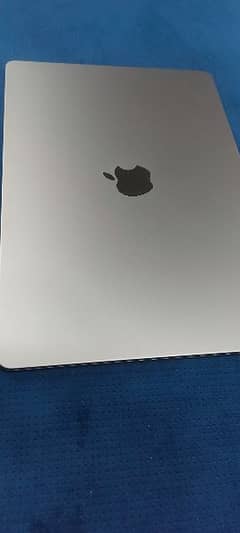 Macbook Air M2  2023 15 inches