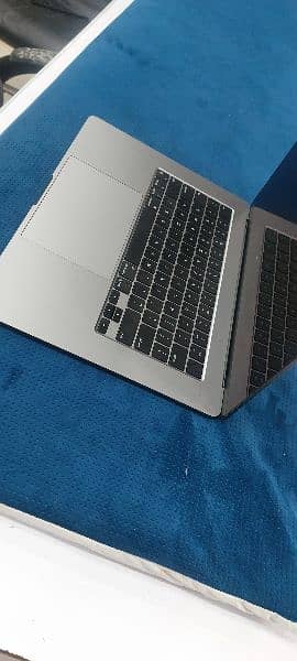 Macbook Air M2  2023 15 inches 2