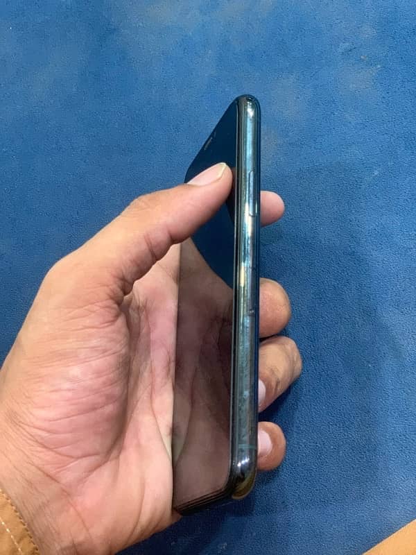 IPHONE 11 PRO 512 GB 5