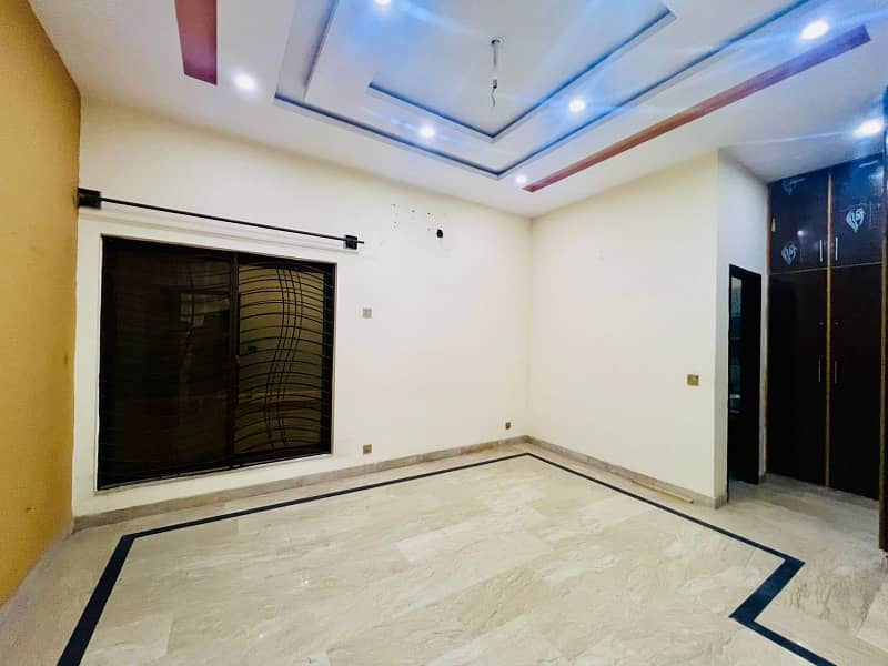 10 Marla Good Condition Upper Portion With Gas Available For Rent In Canal Garden Near Bahria Town Lahore 5