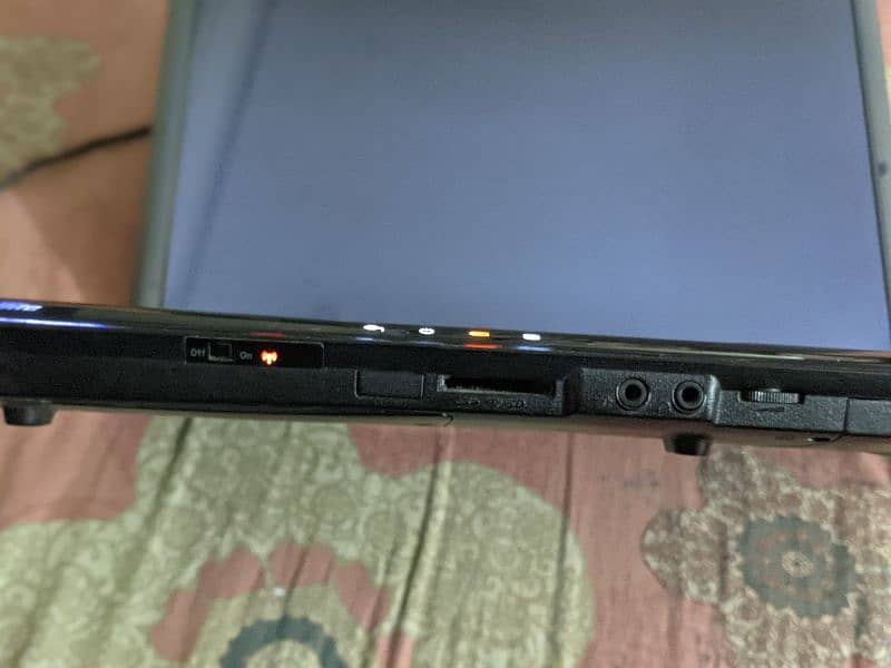 Toshiba Laptop 6