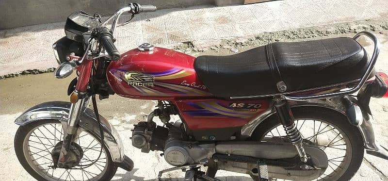 RACER BIKE 70CC FOR SALE IN GOOD CONDITION 0