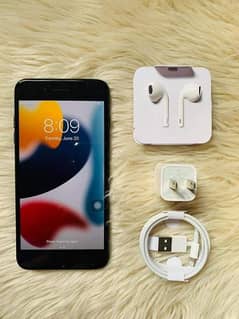 iphone 7 plus 128gb PTA approved 03457061567  My WhatsApp number