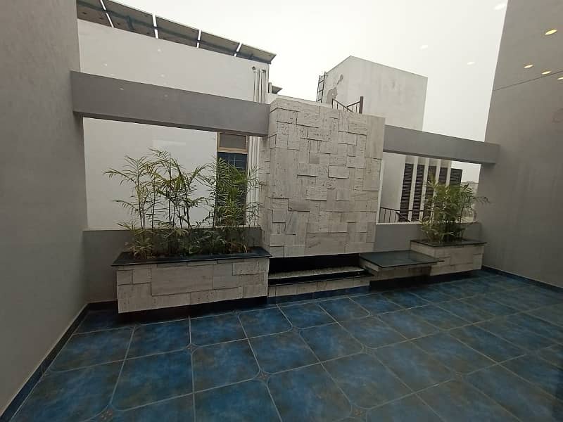 10 Marla Fully Renovated Bungalow On Top Location For Sale in DHA Phase 3 Lahore 18