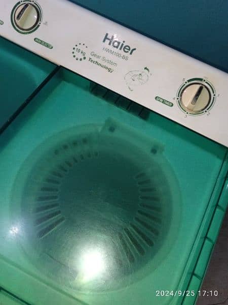 haier washing machine twin tub model number HWM100As 10kg 1