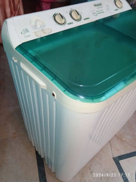 haier washing machine twin tub model number HWM100As 10kg 7