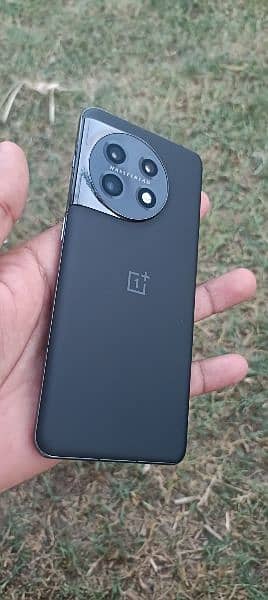 OnePlus 11    16/256gb 1