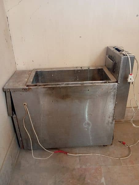 Electric and gas Fryer 3