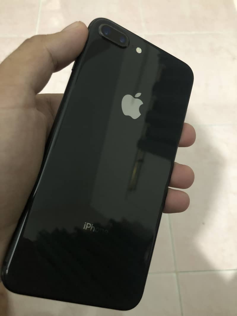 Iphone 8 plus, 64 GB, non PTA. 0