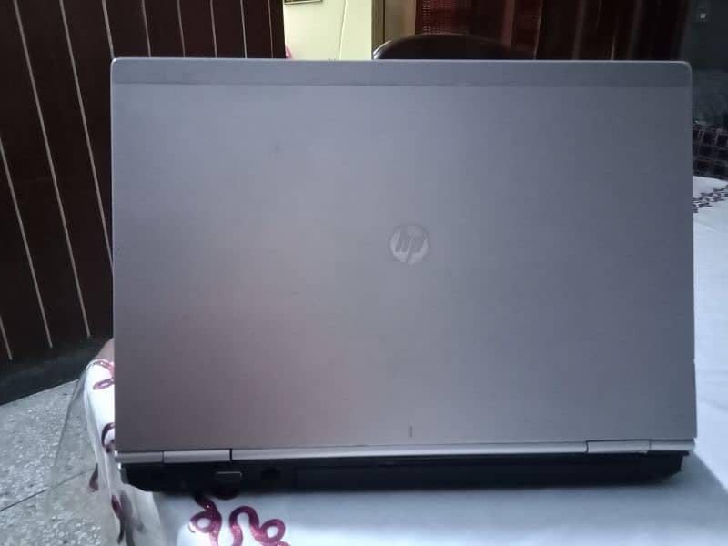 HP elitebook 8460 Core i5 2nd Gen 128ssd, Nice condition, A+ 11