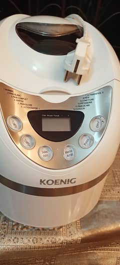 KNEADING / BREAD MAKER