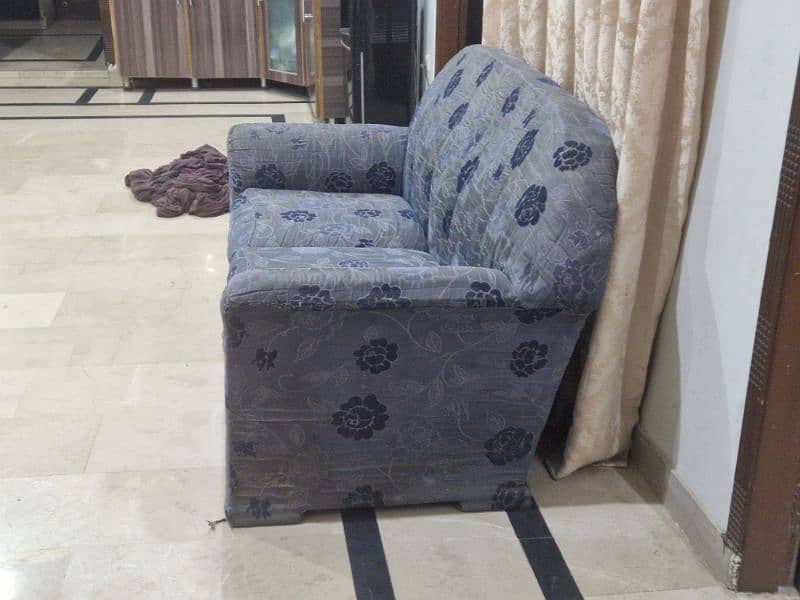 6 seater sofa originall hard wood 1