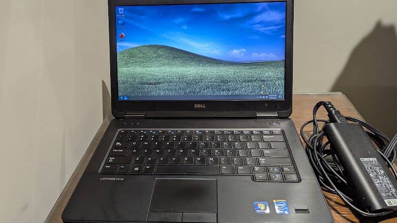 Dell Latitude E5440 Core I5 4 gen with charger 2