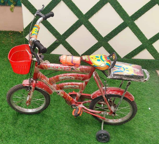 kids cycle in new condition 2