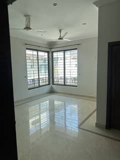 Beautiful newly renovated upper portion for rent