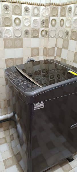 Automatic Washing Machine LG/10 Kg Top Load T-1066 1