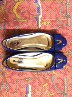 Borjan pumps shoes in navy blue