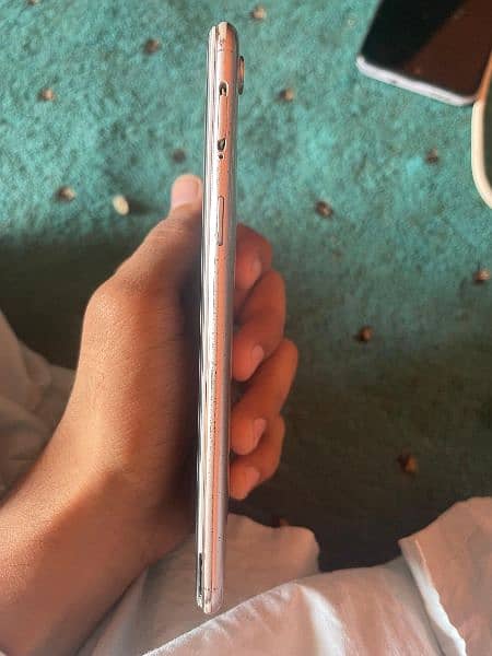 Oppo F5 with box charger All 0k 5