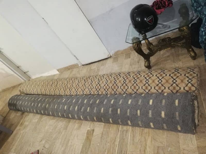 Carpet Brown Full Size With Form 10/10 Condition 17