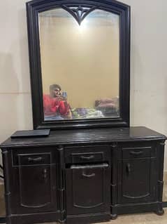 dressing table