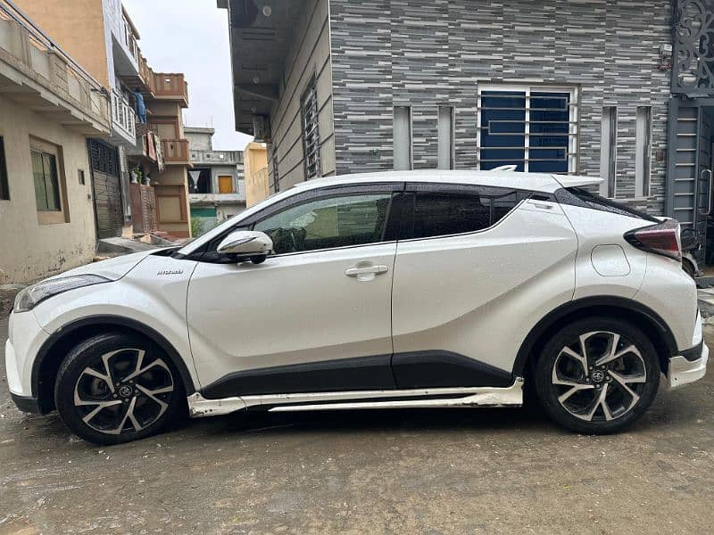 Toyota C-HR 2017/2022 | G-Grade (Modelista Kits) 3