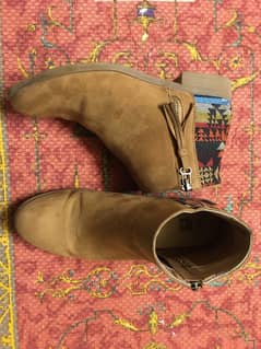 Suede Ankle Boots, ECS