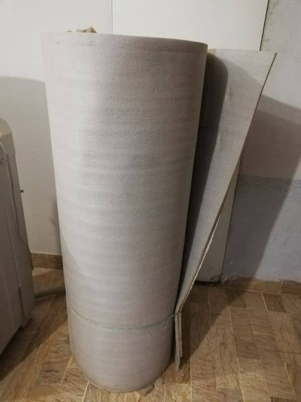 Carpet Brown Full Size With Form 10/10 Condition 2