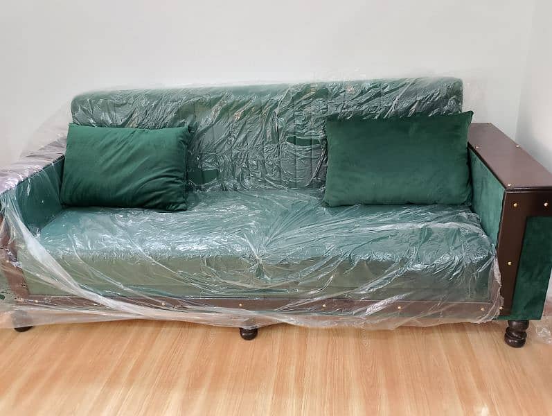 sofa cumbed& 2 big pillows supreme foam 0