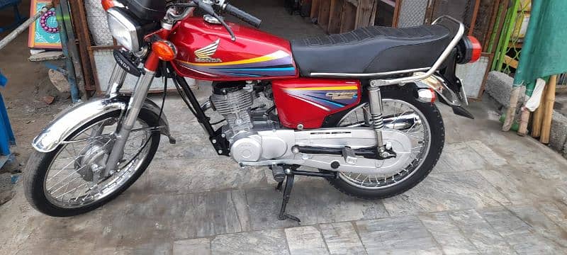 Honda CG 125 Motorcycle For Sale Call"*03257844814 1