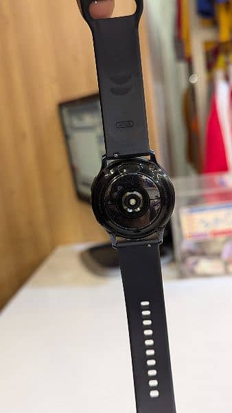 Samsung Galaxy watch active 2 4