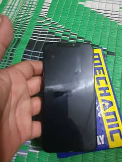 panel of i phone 11 pro max