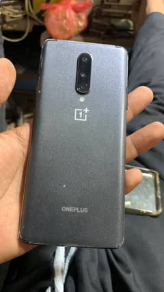 One plus8, 8/128 for sale 8/10 snapdragon 856 90 fps in pubg