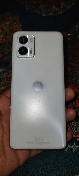 Motorola g 73 . . 10/10 condition perl white color 7