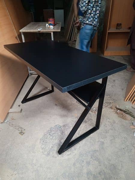 Study Working Plus Gaming Table Available 18