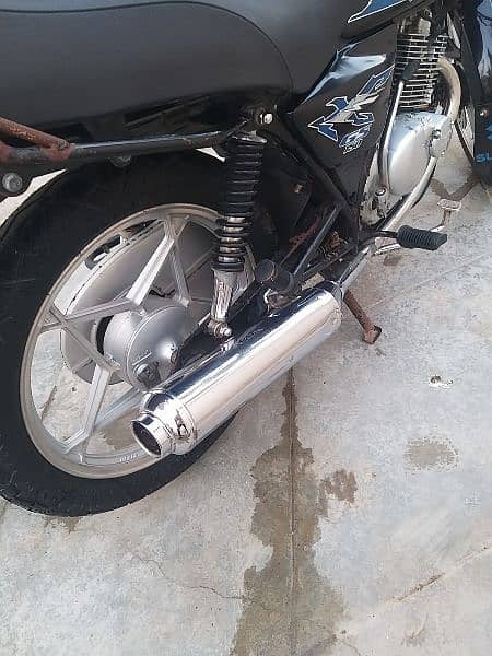 Suzuki Gs 150 for sale 8