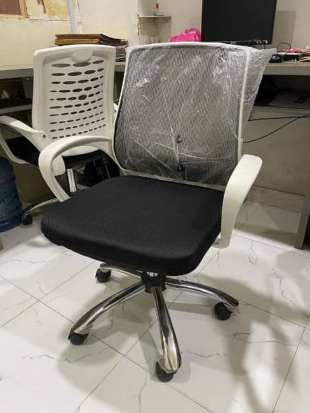 Office Chairs Gaming Chairs Are Available 14