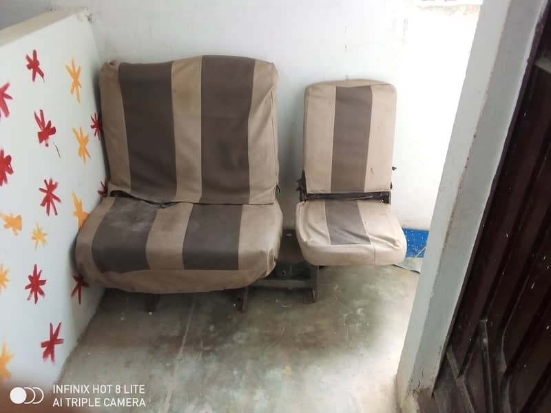 Hiroof Folding Seat & Back Seat 2