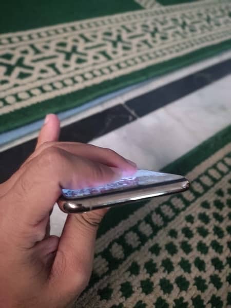 iphone xs max pta approved 4