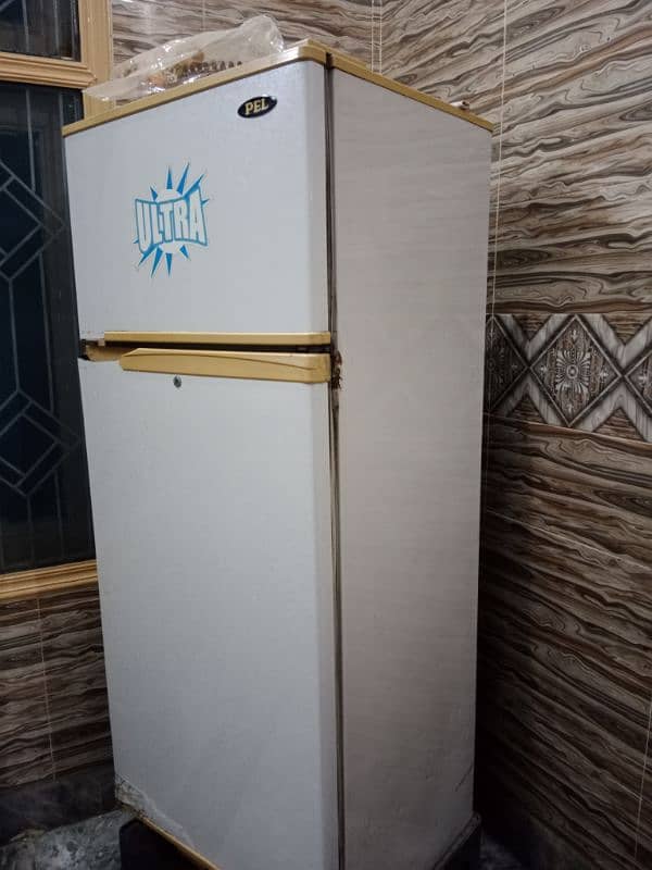 Pel Refrigerator 0