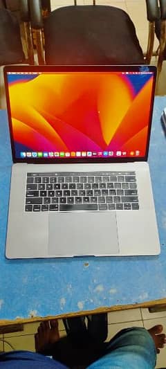 Mazy Krooo Apple MacBook 2017 15" i7 16/512