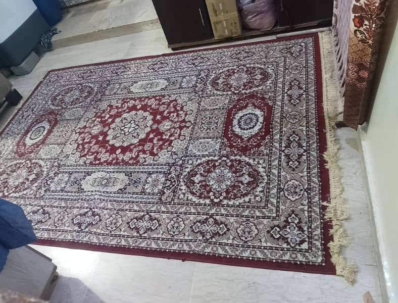 Carpet for sale size 6 by 8 1