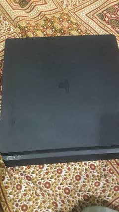 PS4 slim