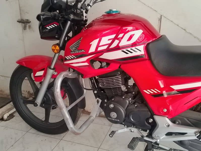 HONDA CB150F.  MODEL 2024 2