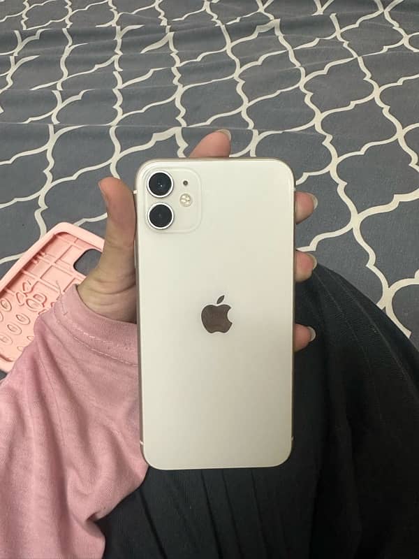 iPhone 11 cash only 4