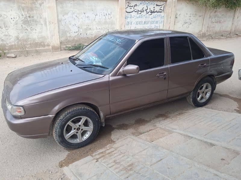 Nissan Sunny 1993 3