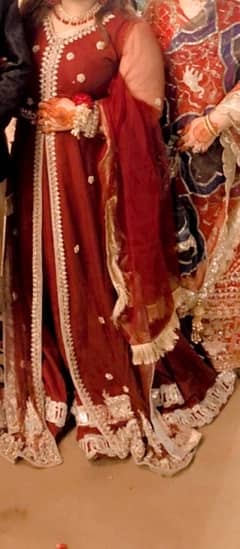 maroon lehanga gown and duppata